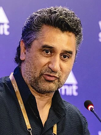 Cliff Curtis headshot