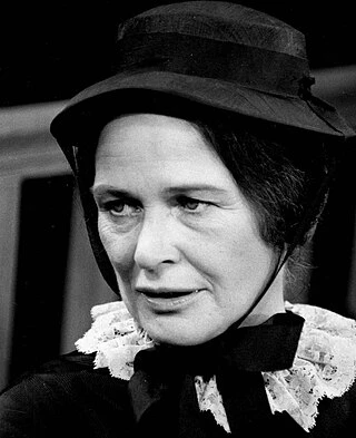 Colleen Dewhurst headshot