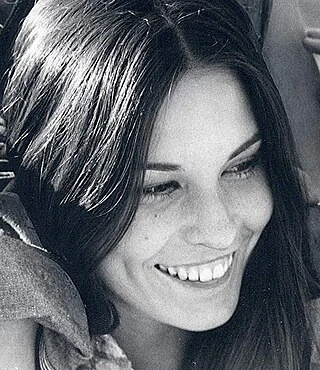 Cristina Raines headshot