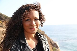 Cynthia Bond headshot