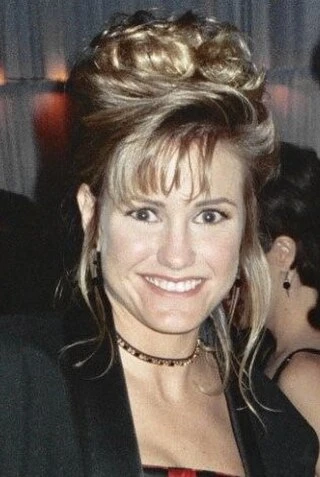Cynthia Geary headshot