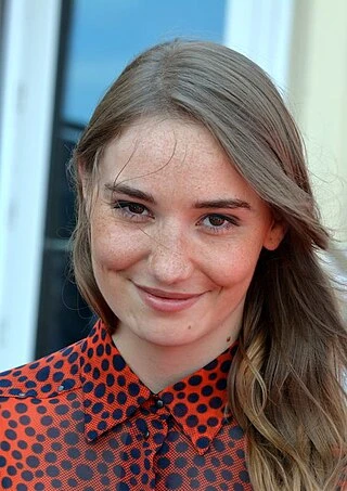 Déborah François headshot
