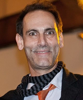 Damian Young headshot