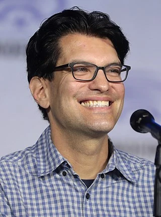 Dan Mintz headshot