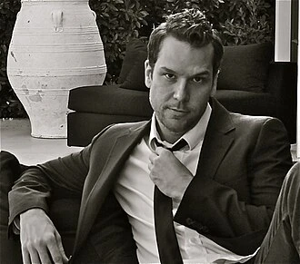 Dane Cook headshot