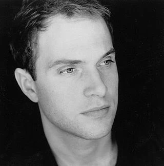 Daniel Lapaine headshot