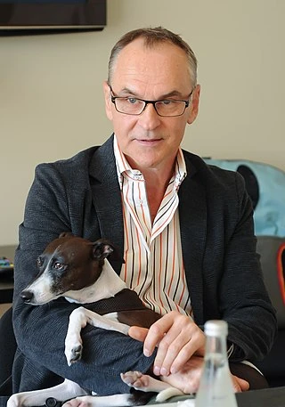 Daniel MacIvor headshot