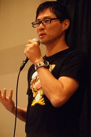 Danny Cho headshot