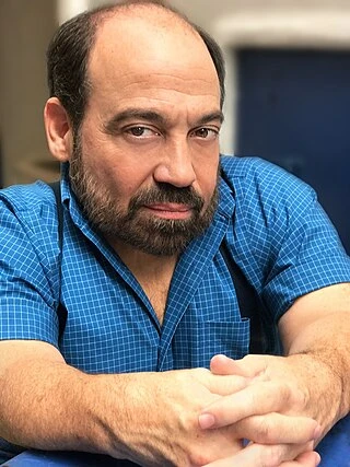 Danny Woodburn headshot