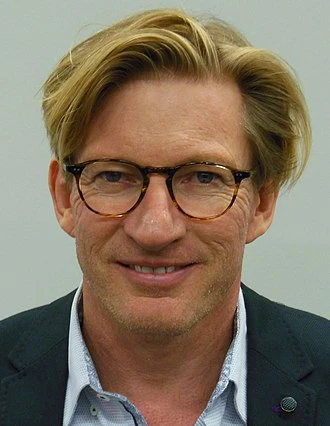 David Wenham headshot