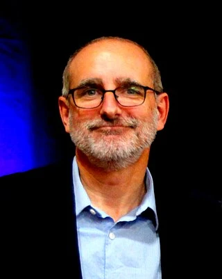 Dean Cameron headshot