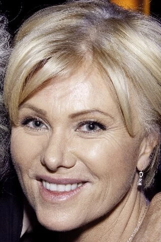 Deborra-Lee Furness headshot