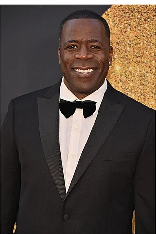 Demetrius Grosse headshot