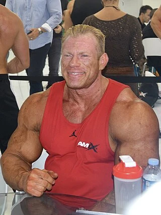 Dennis Wolf headshot