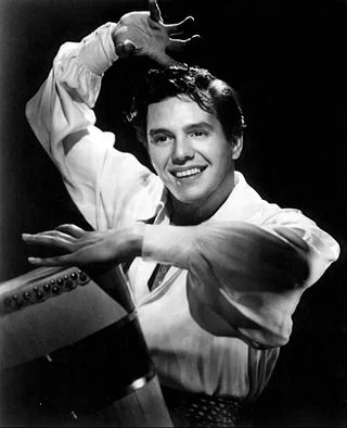 Desi Arnaz headshot