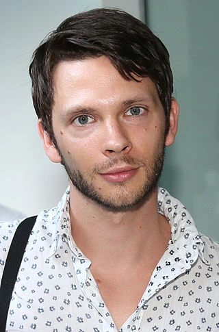 Devon Graye headshot