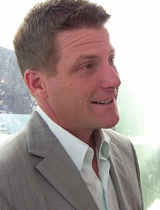 Doug Savant headshot