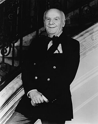 Douglas Seale headshot