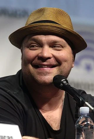 Drew Powell headshot