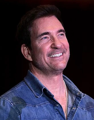 Dylan McDermott headshot