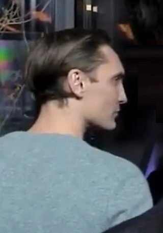 Eamon Farren headshot
