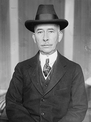 Edward Mandell headshot