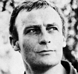 Edward Woodward headshot