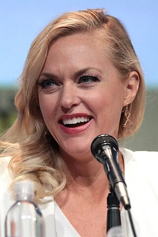 Elaine Hendrix headshot