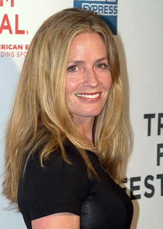 Elisabeth Shue headshot