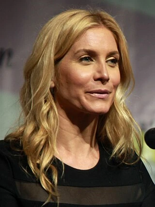 Elizabeth Mitchell headshot