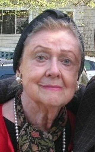 Elizabeth Wilson headshot