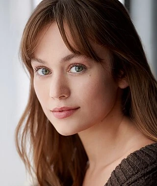 Ella Ballentine headshot
