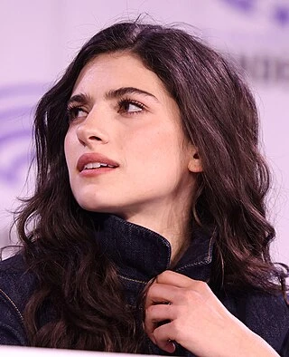 Ella Rubin headshot