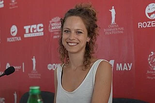 Elli Tringou headshot