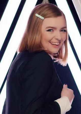 Elsie Fisher headshot