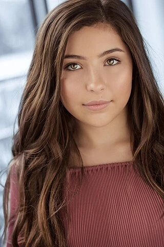 Emma Tremblay headshot