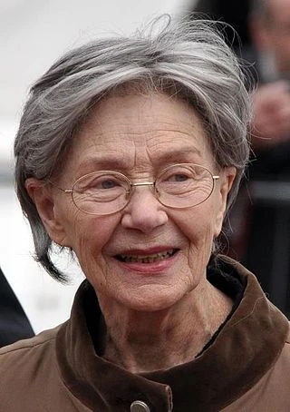Emmanuelle Riva headshot