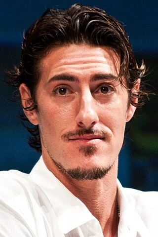 Eric Balfour headshot