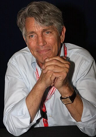 Eric Roberts headshot