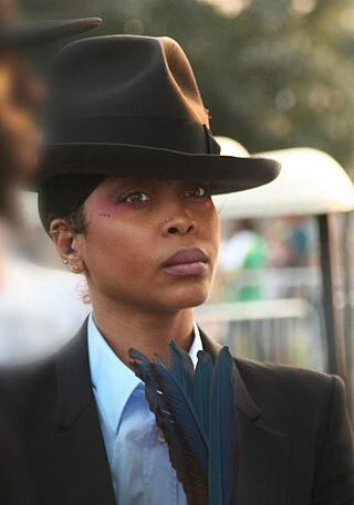 Erykah Badu headshot