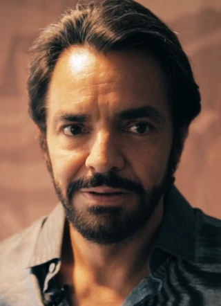 Eugenio Derbez headshot