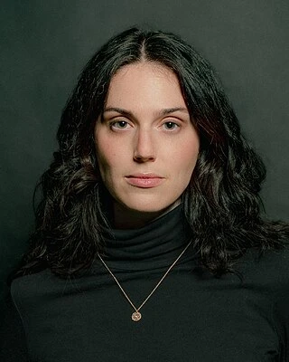 Eva Victor headshot
