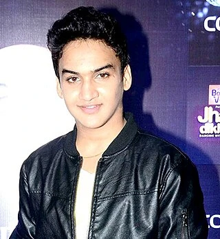 Faisal Khan headshot
