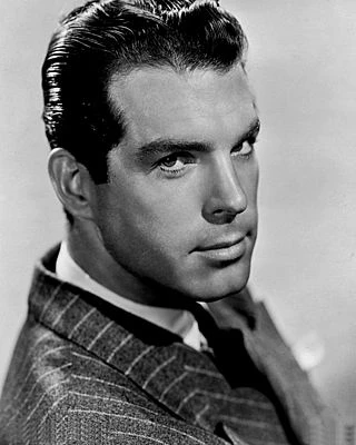 Fred MacMurray headshot