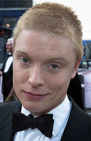 Freddie Fox headshot