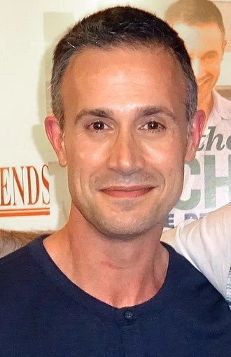 Freddie Prinze Jr. headshot