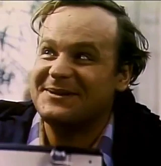 George Dzundza headshot