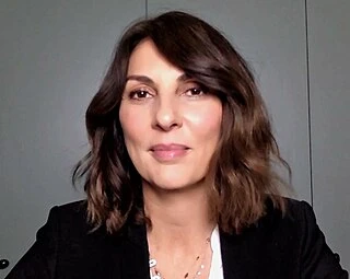 Gina Bellman headshot