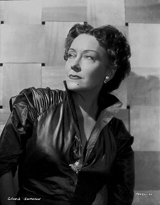 Gloria Swanson headshot