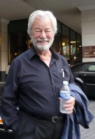 Gordon Pinsent headshot